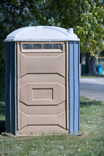 Porta potty delivery and setup in Bodega Bay, CA